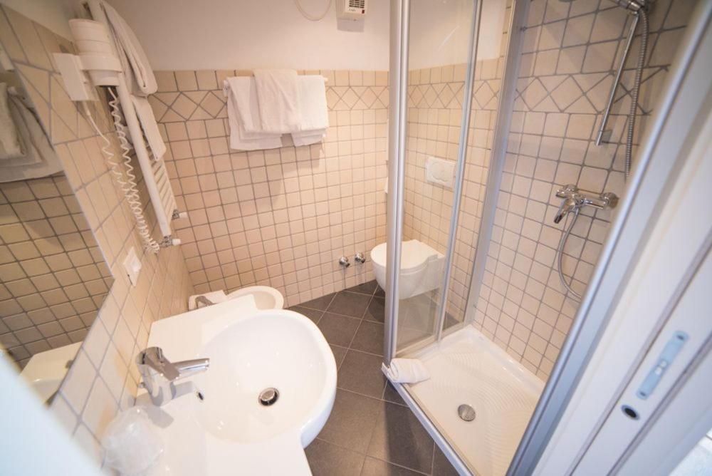 Hotel Due Spade Folgaria Eksteriør bilde